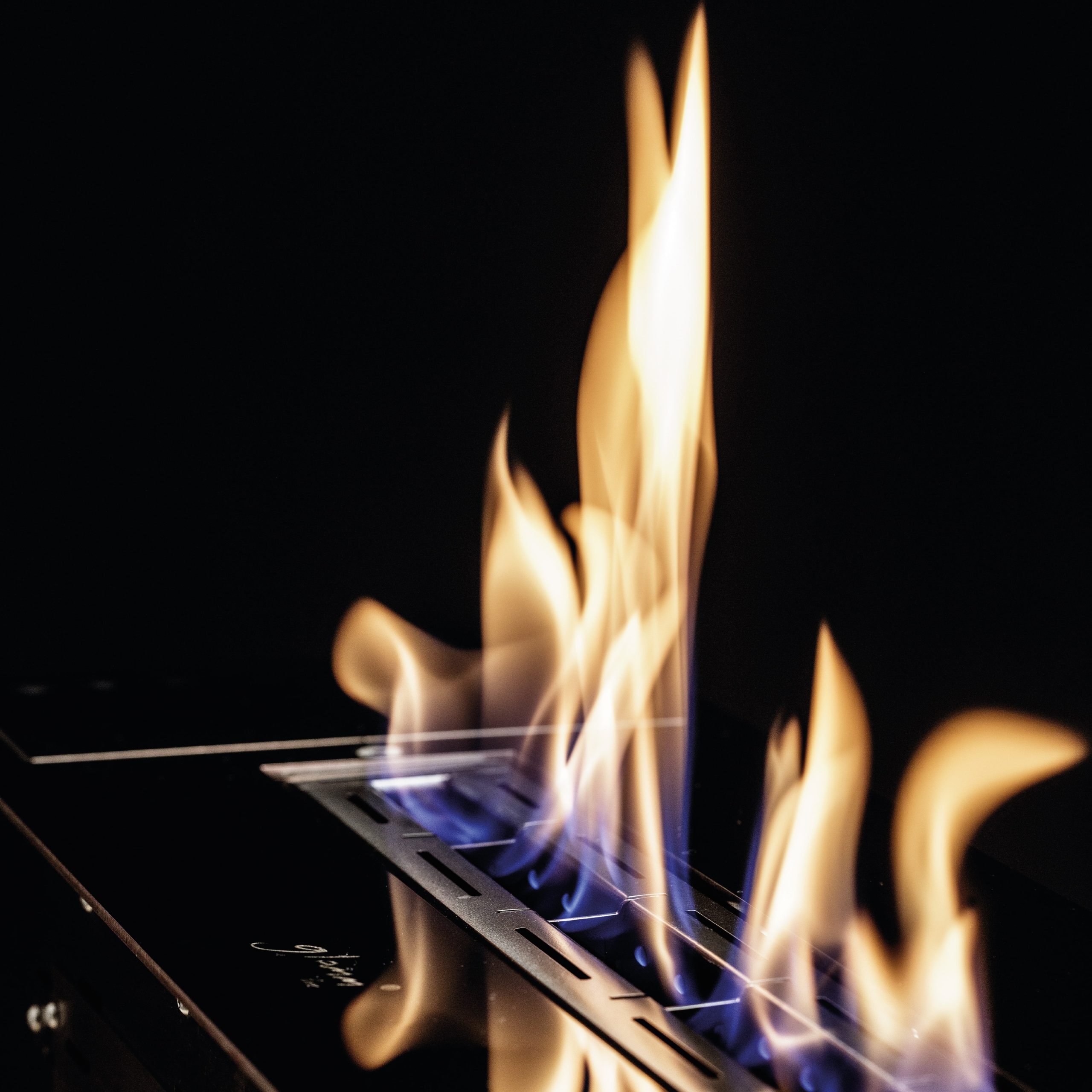 Close-up of Fire Line bioethanol fireplace flames.